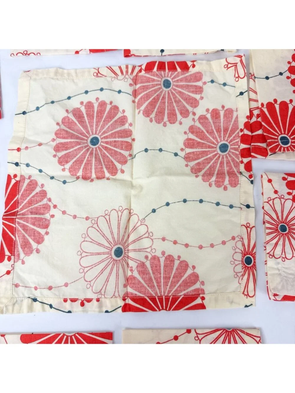 Crate And Barrel Orange Floral Spinwheel Cotton Cocktail Napkins Set Of 15